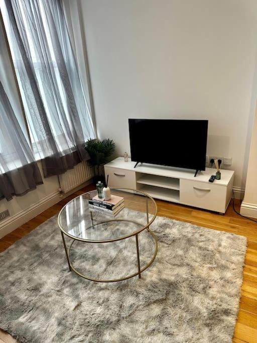 Ferienwohnung Amazing 2Bed2Bath Edgeware London Exterior foto