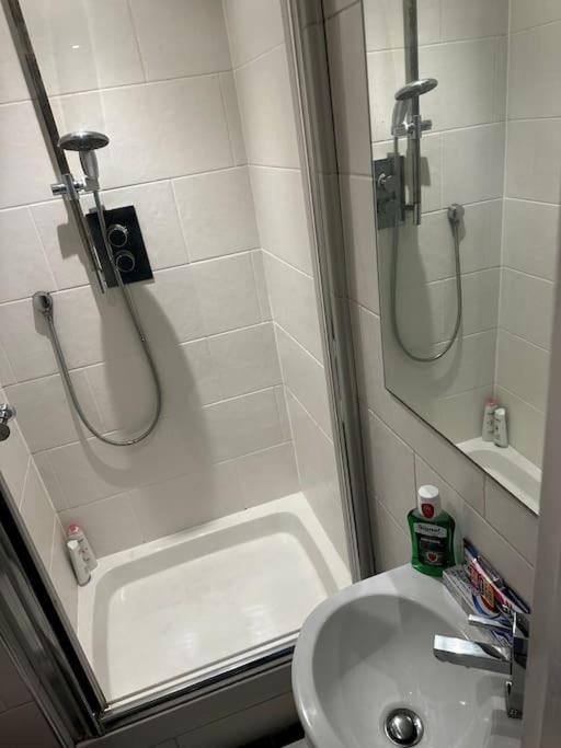 Ferienwohnung Amazing 2Bed2Bath Edgeware London Exterior foto