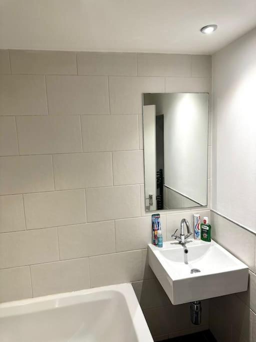 Ferienwohnung Amazing 2Bed2Bath Edgeware London Exterior foto